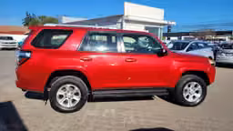 Toyota 4RUNNER 4X4 4.0 FULL AUT. 4.0 • 4WD • Automática • 2018 - Imagen 5