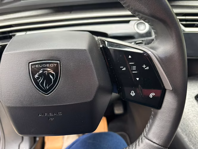 2025 Peugeot 3008 1.2 Allure Premier Hybrid AT - Imagen 13