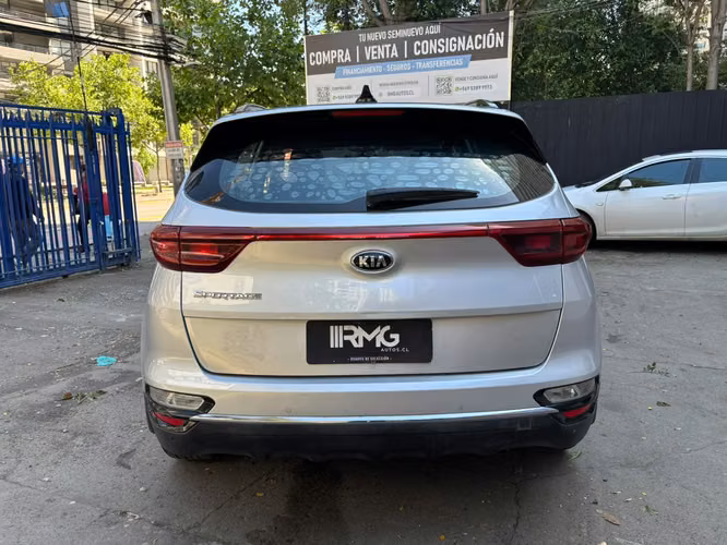 2021 Kia Sportage 2.0 LX 2WD SPECIAL PACK 6MT 5P. - Imagen 4