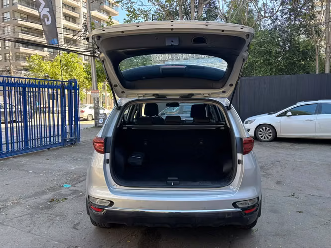 2021 Kia Sportage 2.0 LX 2WD SPECIAL PACK 6MT 5P. - Imagen 12
