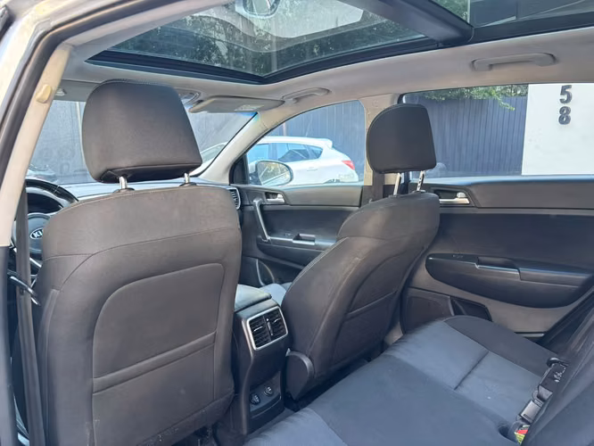 2021 Kia Sportage 2.0 LX 2WD SPECIAL PACK 6MT 5P. - Imagen 14