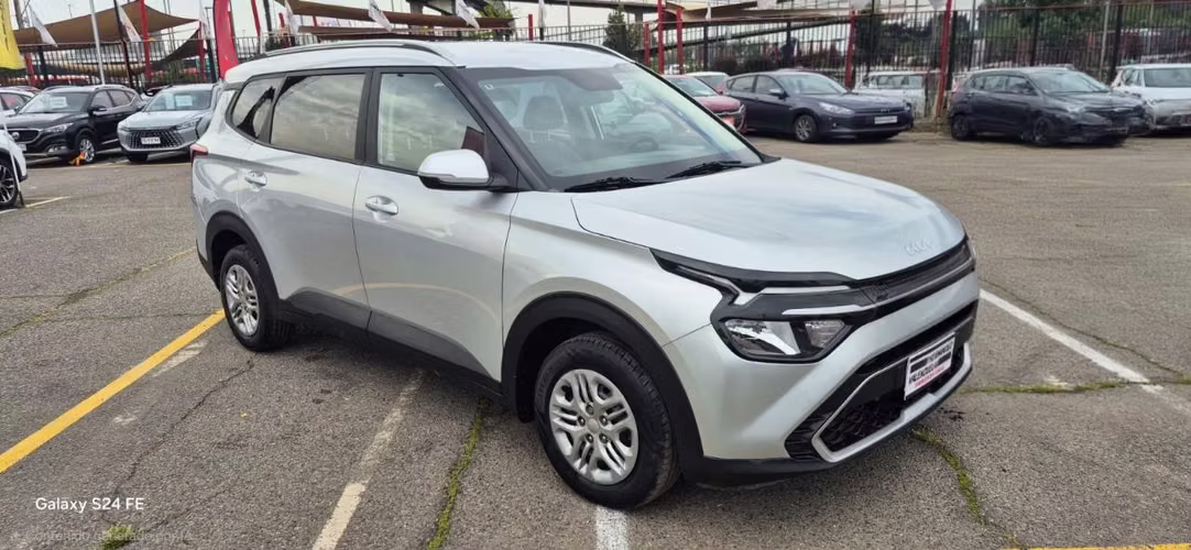 KIA CARENS LX 1.5 FULL 2023