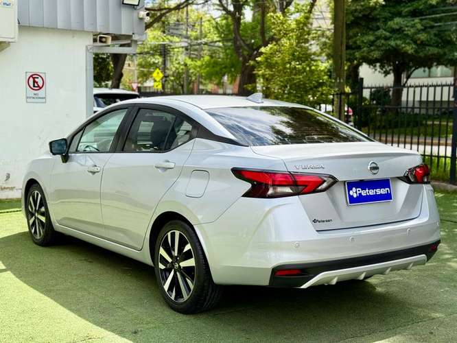 NISSAN VERSA EXCLUSIVE CVT - 2023 | 2077