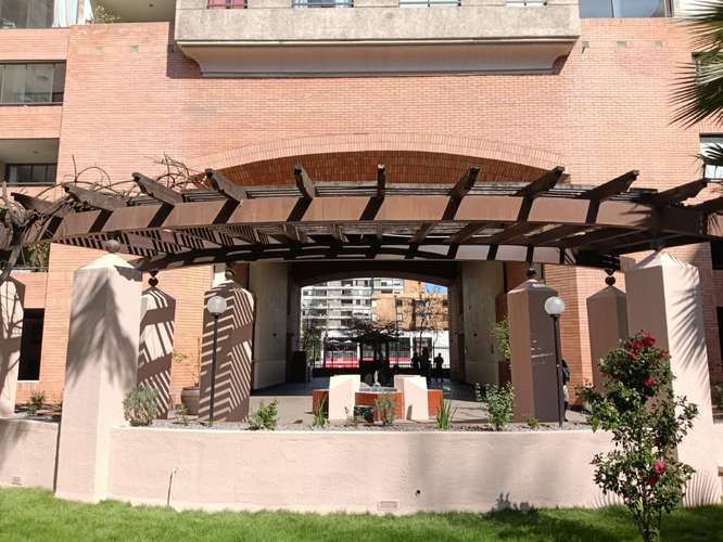 AMPLIO Y COMODO DPTO , VISTA AL CERRO MANQUEHUE - Imagen 8