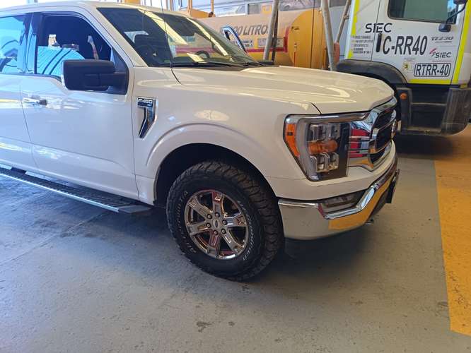SE VENDE CAMIONETA FORD NEW F 150 XLT  EN EXCELENTE ESTADO