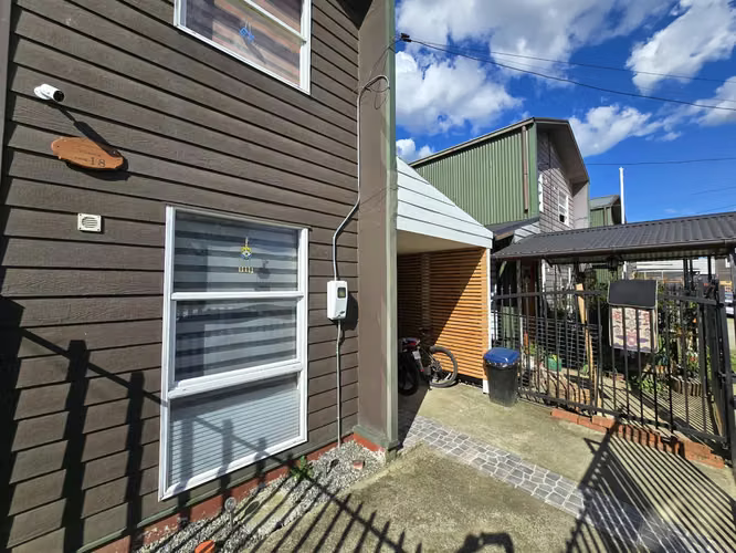 ARRIENDO CASA AMOBLADA – CONDOMINIO REINA VICTORIA, VALDIVIA