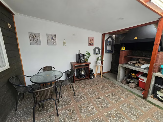 ARRIENDO CASA AMOBLADA – CONDOMINIO REINA VICTORIA, VALDIVIA