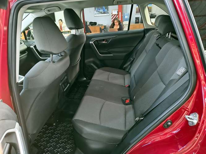 TOYOTA RAV4 2025
