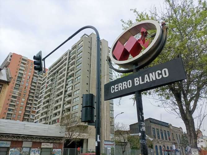Av. Recoleta. frente a Metro Cerro Blanco (186496)