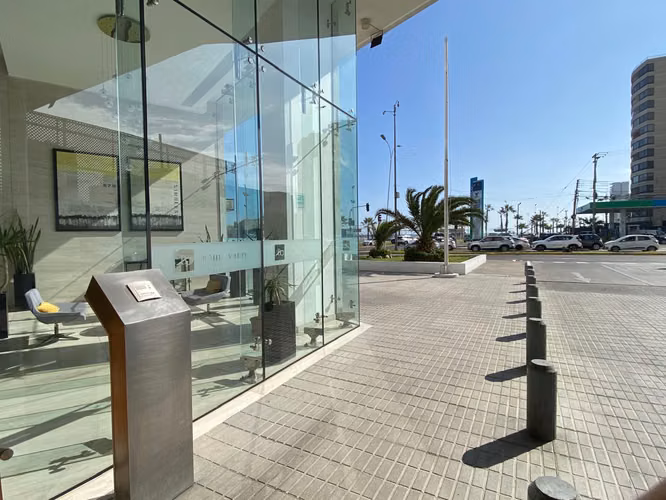 DEPARTAMENTO  – EDIFICIO BOULEVARD DEL MAR | FRENTE A PLAYA BRAVA | IQUIQUE - Imagen 4