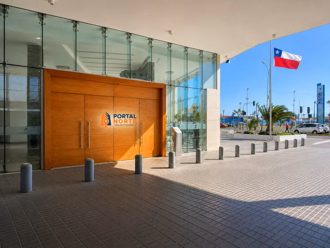 DEPARTAMENTO  – EDIFICIO BOULEVARD DEL MAR | FRENTE A PLAYA BRAVA | IQUIQUE - Imagen 3