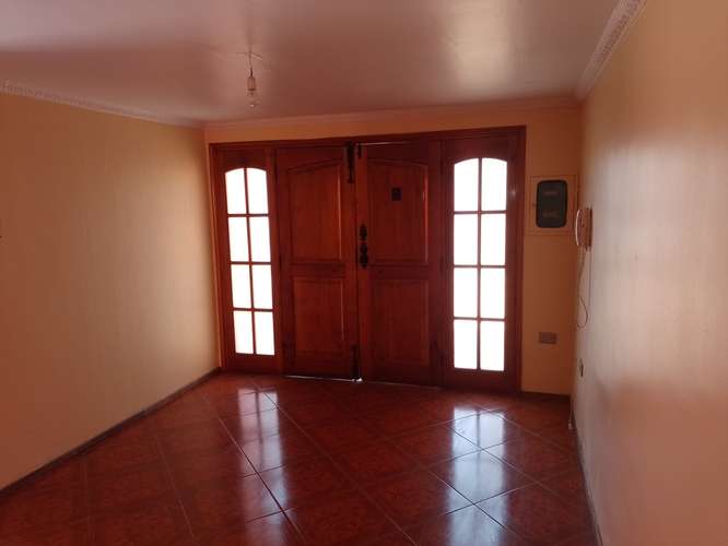 ACOGEDORA CASA 2P, 3D, 2B, 2E, 105 M2 , 164 M2 V NOCEDAL - Imagen 6