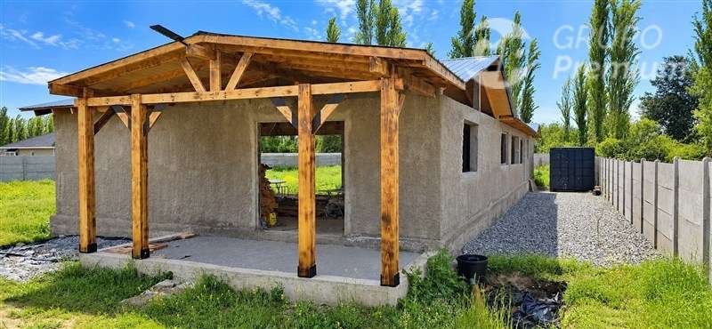 Terreno con casa Construccion en venta en Requínoa