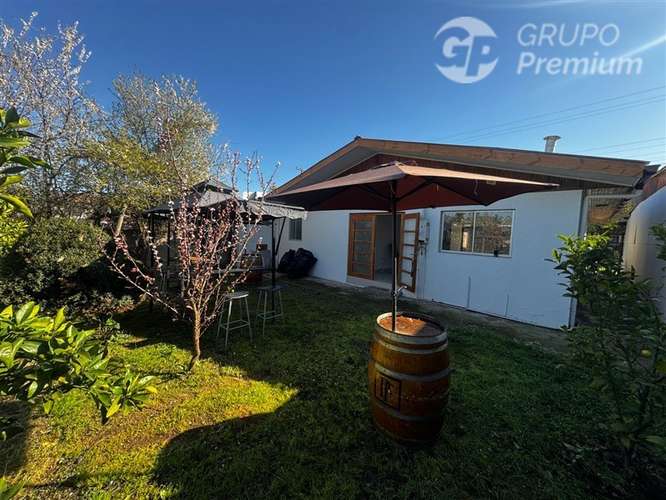 Hermosa y Moderna Casa en Venta de 2 dorm. en Machalí