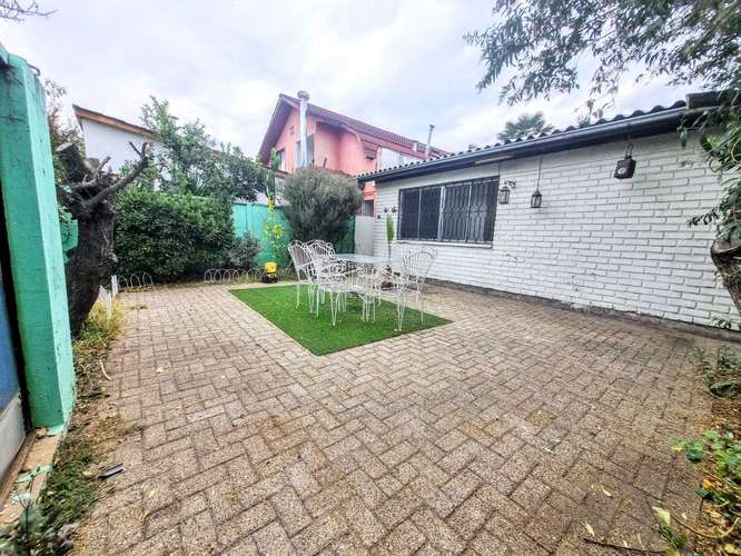 Casa 3D/1B en barrio tranquilo, buena ubicación. (186508) - Imagen 15