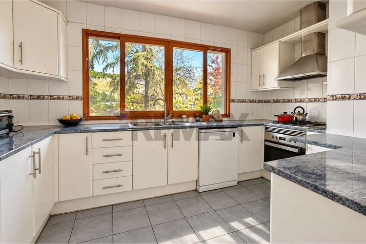 Encantadora casa con piscina y gran jardín - Imagen 18