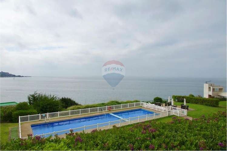 "excelente departamento amoblado con vista al mar"