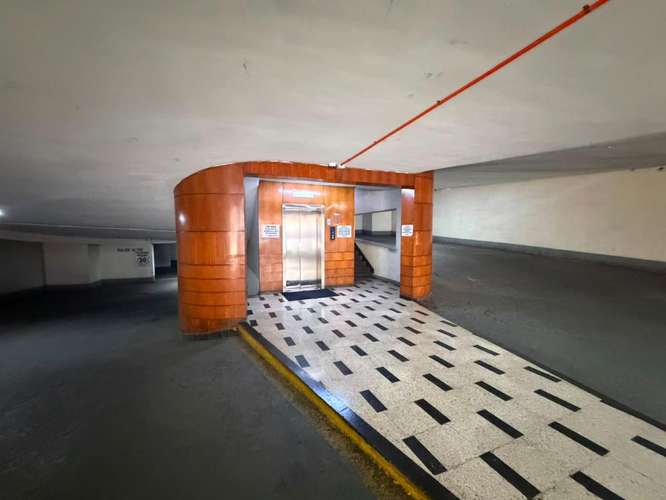 SE VENDE ESTACIONAMIENTO EN PLENO CENTRO - Imagen 10