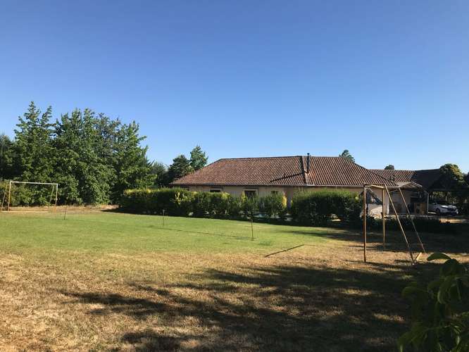VENTA CASA CAMINO COIHUECO CHILLAN 5D 3B PISCINA - Imagen 4