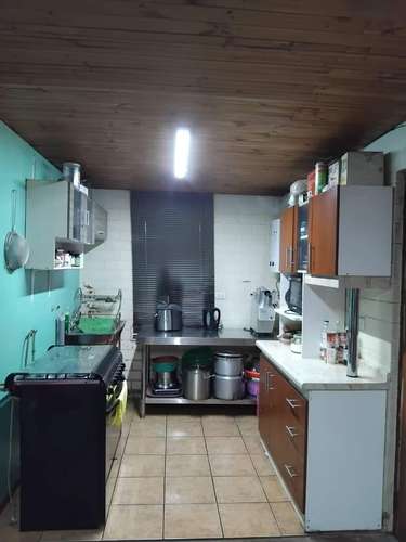 Casa con negocio