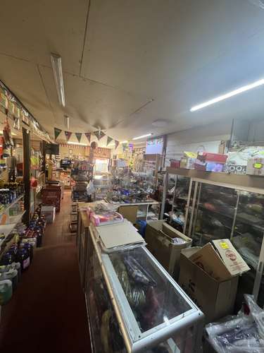 VENDO BOTILLERIA Y MINIMARKET - Imagen 7