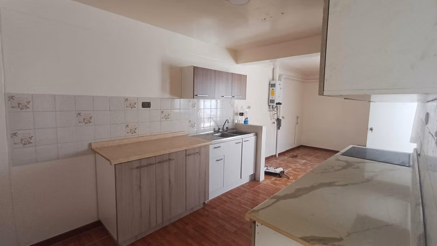 Casa 5 dormitorios 3 baños  Coviefi - Imagen 2