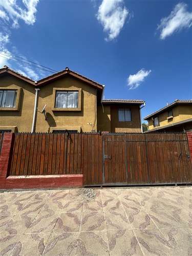 Casa en arriendo de 3 dorm. en Peñaflor