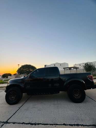 Ford F150 SVT Raptor 6.2 V8 4x4 2014