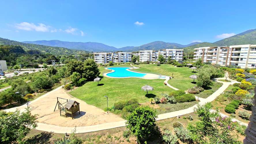 SE VENDE EN CONDOMINIO LOMAS DE PAPUDO 4,  DEPARTAMENTO DE 3 DORMITORIOS, 2 BAÑOS, ESTACIONAMIENTO