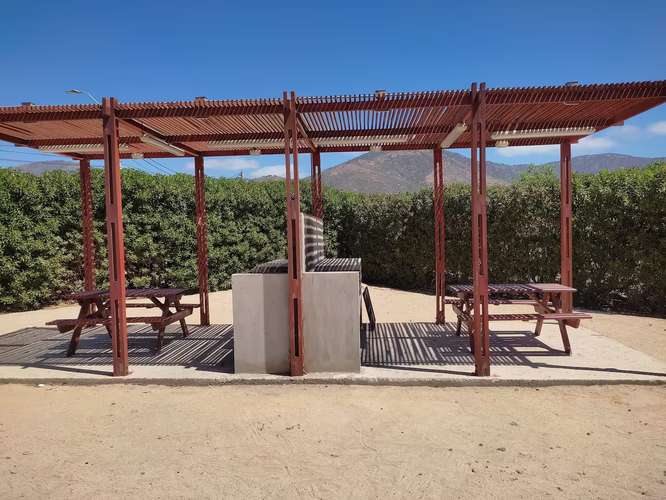 SE ARRIENDA DEPARTAMENTO DE 2 DORMITORIO Y 1 BAÑO EN PAPUDO, ESTACIONAMIENTO PRIVADO