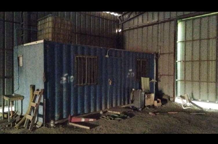 Amplia Bodega en Quillota con Terreno Extenso