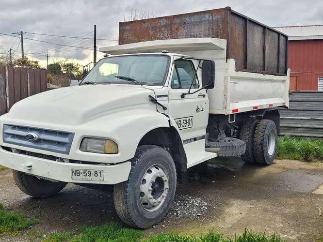 Se vende camion tolva
