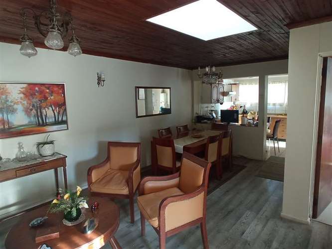 SE VENDE CASA AMPLIA EN SECTOR RECREO ALTO-VIÑA DEL MAR