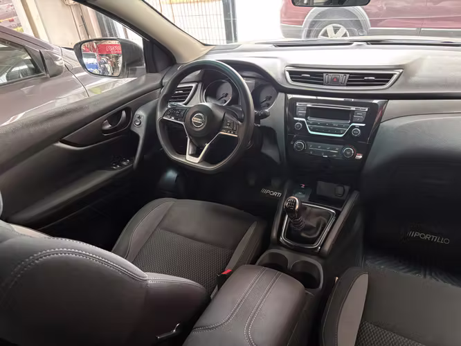 NISSAN QASHQAI 2018 4X2 BENCINA  CAJA MECANICA - Imagen 8