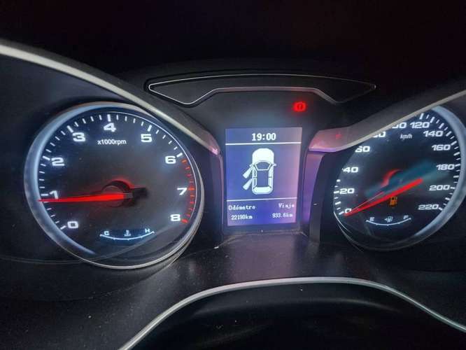 Se vende vehículo en excelente estado