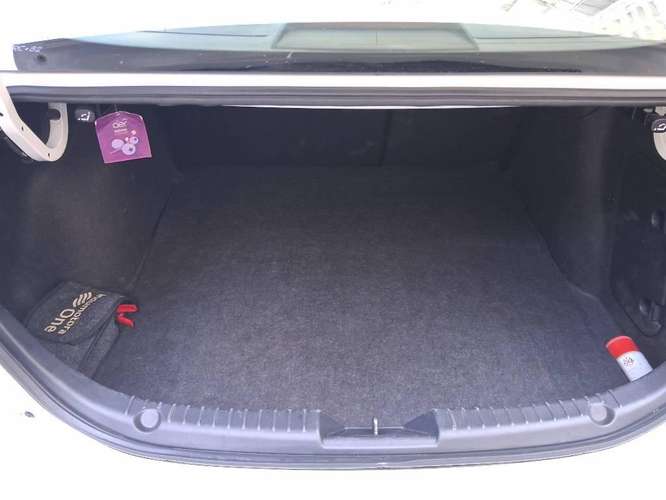 SE VENDE Mazda3 sedan  año 2016 motor 1.6cc - Imagen 3