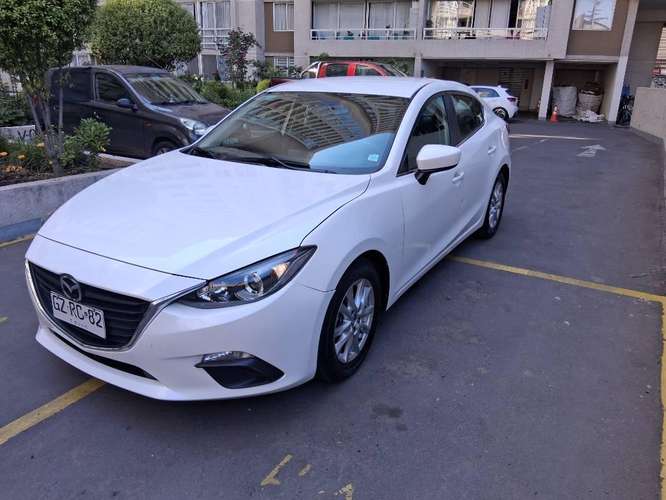 SE VENDE Mazda3 sedan  año 2016 motor 1.6cc
