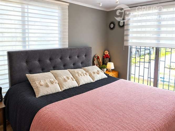 Casa en venta de 5 dorm. en La Granja - Imagen 3