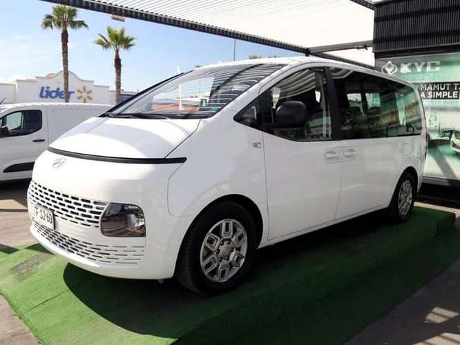 HYUNDAI STARIA 2024