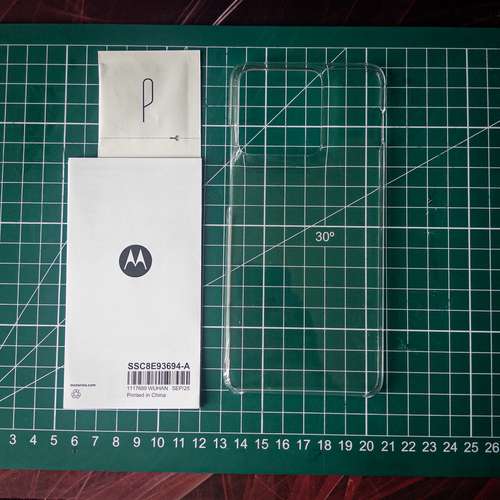 Vendo Motorola Edge 70 – 12GB RAM / 512GB – Gadget Gray (Pantone) - Imagen 3