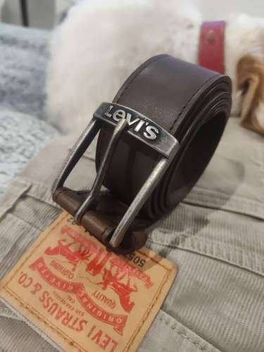 Cinturón Levis original