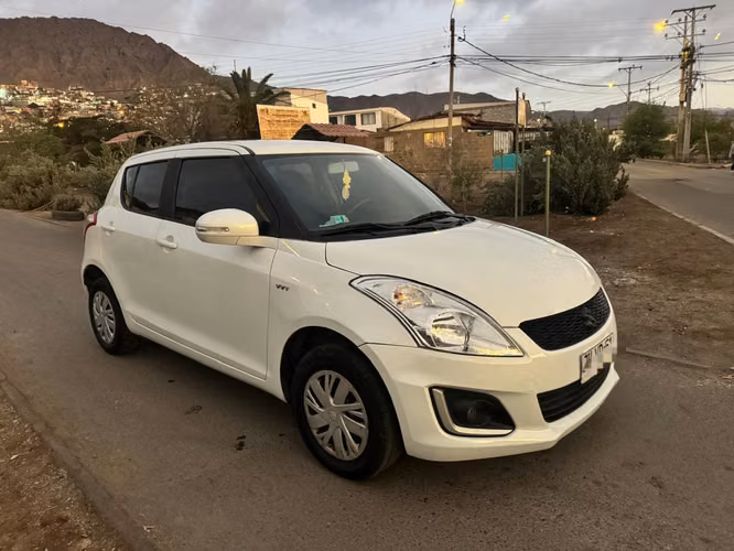 SUZUKI SWIFT 1.2 AÑO 2018