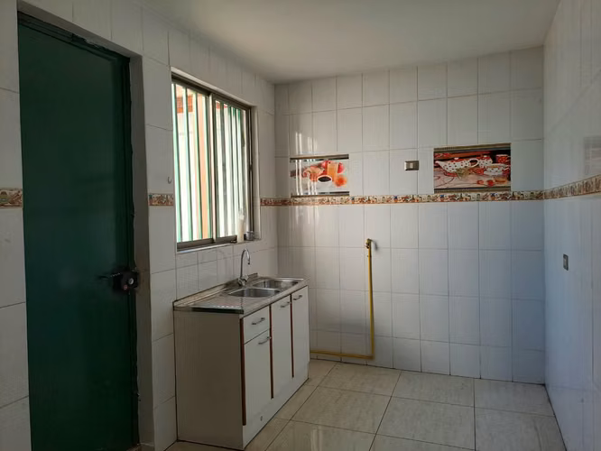 SE ARRIENDA  AMPLIA CASA DE DOS PISOS  SECTOR RESIDENCIAL 140M2 CONSTRUIDS