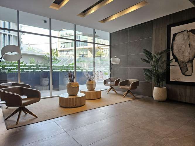 Arriendo. Depto ubicación ideal en la Dehesa central - Imagen 13