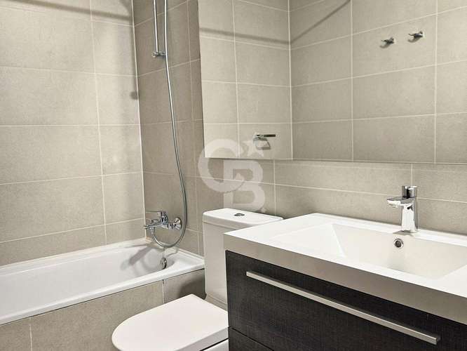 Arriendo. Depto ubicación ideal en la Dehesa central - Imagen 12