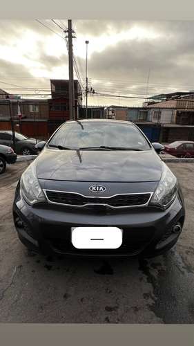 KIA RIO5 2012