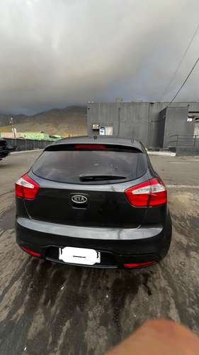 KIA RIO5 2012