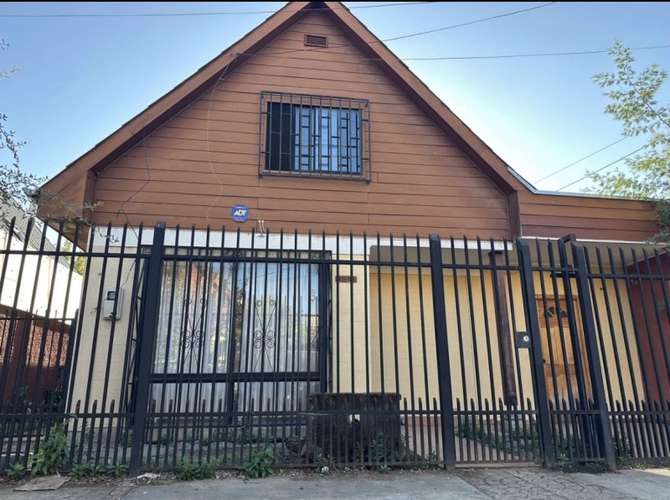 Se vende casa en Villa Puerta Norte de  Linares