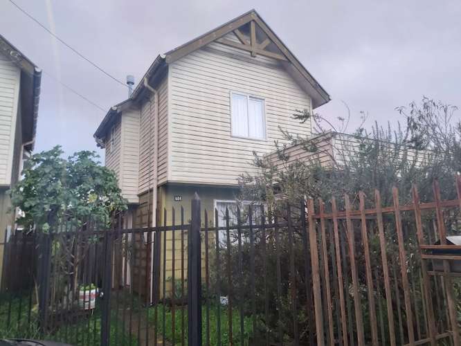 CASA EN BRISAS DE LA RIBERA Valdivia