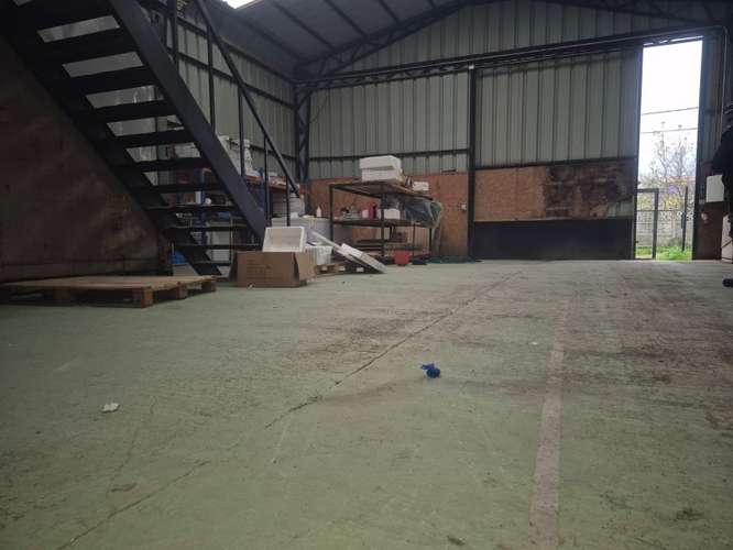 ARRIENDO EN PUERTO MONTT Bodega + Camara frio LAGUNITAS